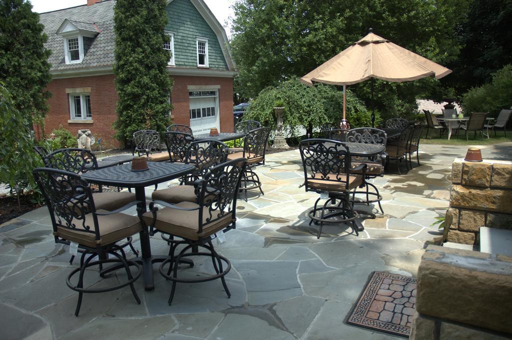 South Broadway Manor B&B - Near Fallingwater, Ohiopyle State Park, Hiking & Biking Trails Gap Scottdale Buitenkant foto